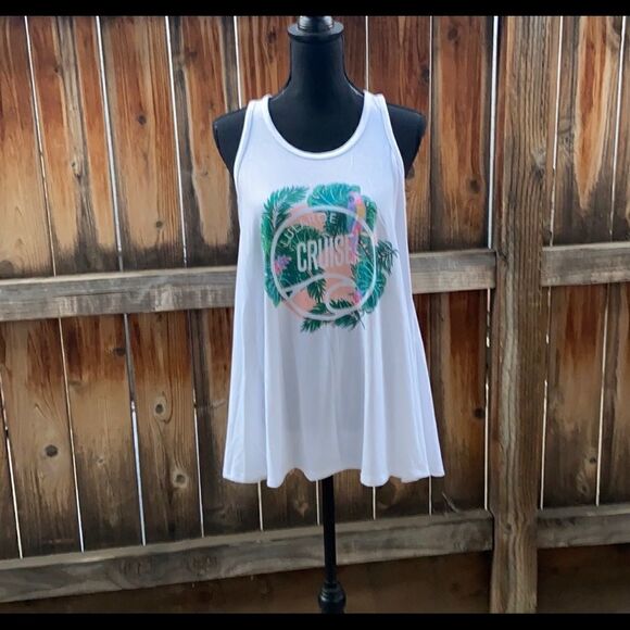 LuLaRoe tank top graphics white ‘LuLaRoe Cruise 2018’ Sz XS FIRM on Price - Picture 1 of 6